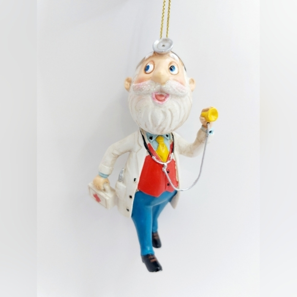 2011 North Pole Collection Doctor Ornament‎